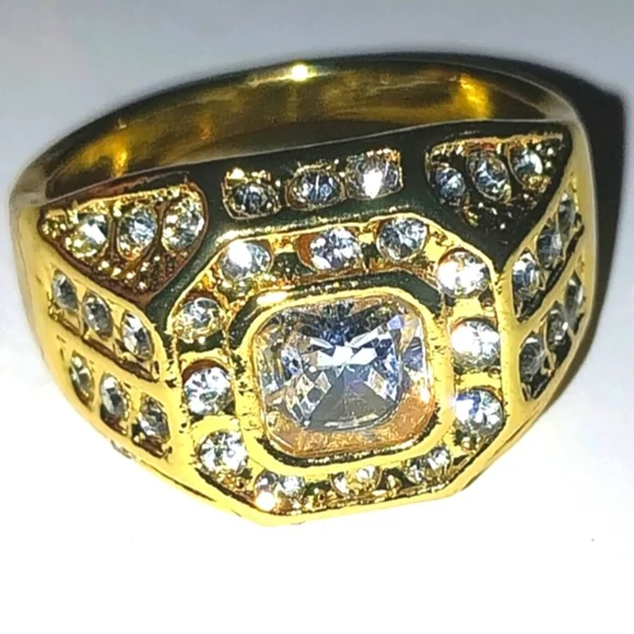 Gold and Silver Vintage Diamond Ring with Intricate Detailing Sz 11